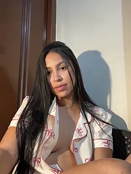 Snapshot of Dannittaa chatting on March 12, 1:34 am Dannittaa online show from March 12, 1:34 am