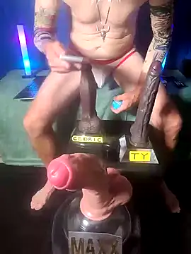 FantasyMan-BiWM online show from May 14, 3:13 am