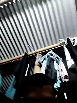 Snapshot of TuCanero23cm chatting on May 24, 9:58 am TuCanero23cm online show from May 24, 9:58 am