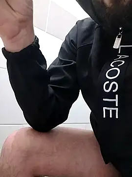 sexy8993 online show from April 3, 7:06 am