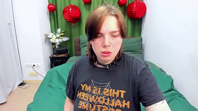 Snapshot of DanielaHot4u chatting on March 14, 8:14 pm DanielaHot4u online show from March 14, 8:14 pm