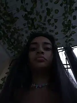 Snapshot of leilani_X chatting on June 2, 2:08 pm leilani X online show from June 2, 2:08 pm