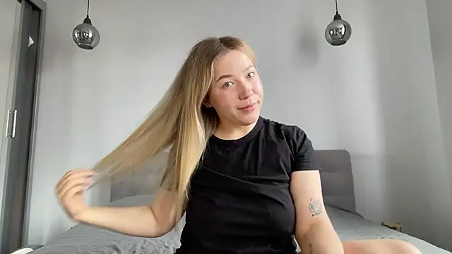 alyrasun online show from July 22, 9:34 am