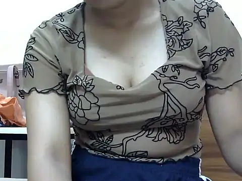 kAVYA 05 online show from July 25, 5:21 pm