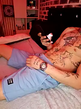 Snapshot of Blue_ey chatting on March 5, 4:58 pm Blue ey online show from March 5, 4:58 pm