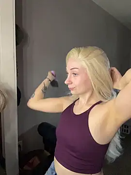 Snapshot of localdivinediva chatting on March 19, 3:49 pm localdivinediva online show from March 19, 3:49 pm