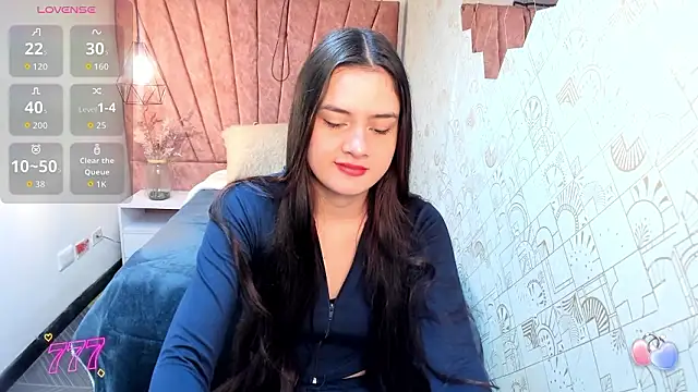 Zoe  Taylor   online show from March 17, 11:57 am