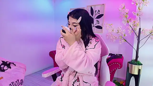 Snapshot of Miia__owens chatting on July 17, 8:03 pm Miia owens online show from July 17, 8:03 pm
