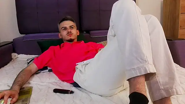 Snapshot of Magic_Storms chatting on June 23, 8:01 am Magic Storms online show from June 23, 8:01 am