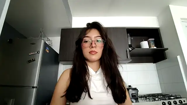 MiiaCullens online show from July 7, 4:33 pm
