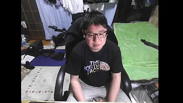 hide39 online show from March 8, 2:54 pm