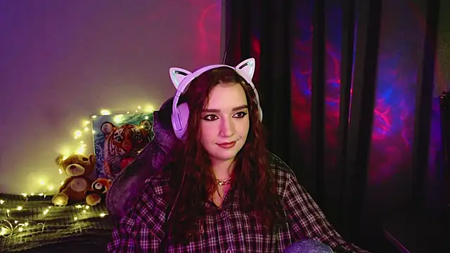 Snapshot of Celia_Sensual_ chatting on August 9, 8:58 pm Celia Sensual online show from August 9, 8:58 pm