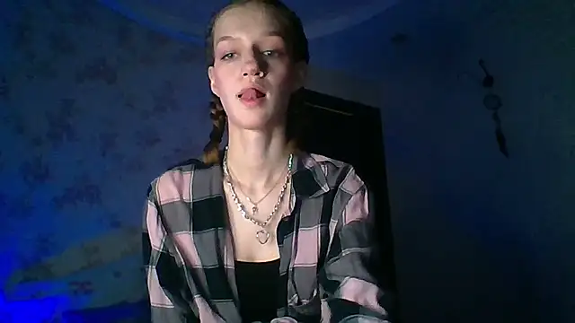 Chrissy Joyful online show from April 10, 5:01 am