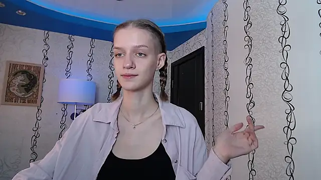 Chrissy Joyful online show from August 4, 4:04 am