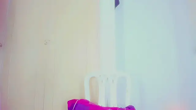 laaura dolll online show from April 30, 3:13 am