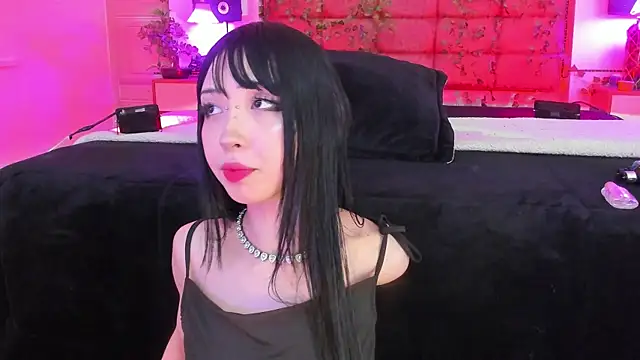 Snapshot of Vickmoon chatting on July 29, 9:13 pm Vickmoon online show from July 29, 9:13 pm