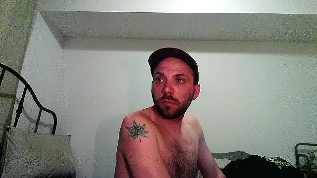 Snapshot of experiencelove chatting on April 3, 12:30 am experiencelove online show from April 3, 12:30 am