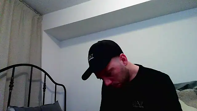 Snapshot of experiencelove chatting on April 5, 2:09 am experiencelove online show from April 5, 2:09 am