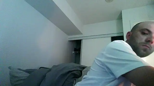 Snapshot of experiencelove chatting on May 4, 9:44 pm experiencelove online show from May 4, 9:44 pm