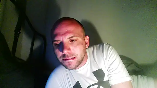 Snapshot of experiencelove chatting on June 30, 1:06 am experiencelove online show from June 30, 1:06 am