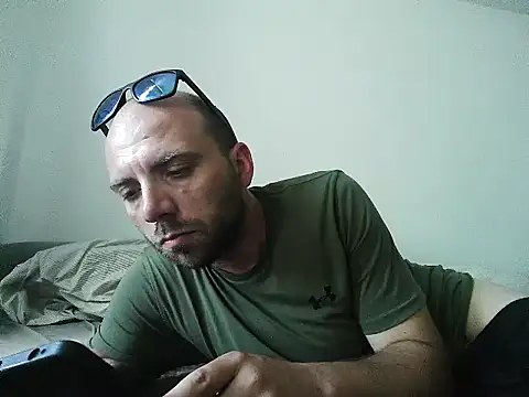 Snapshot of experiencelove chatting on July 6, 8:55 pm experiencelove online show from July 6, 8:55 pm