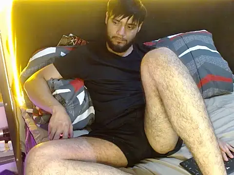 angrydeimos87 online show from May 1, 4:06 am