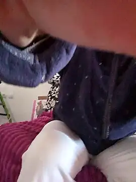 ManuelaX online show from January 19, 8:51 am