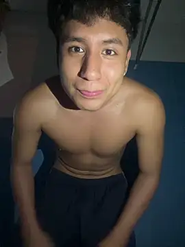 Snapshot of Godzzu_ chatting on March 13, 6:31 am Godzzu online show from March 13, 6:31 am