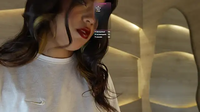 Snapshot of Mia_Rosalie chatting on May 14, 7:42 pm Mia Rosalie online show from May 14, 7:42 pm