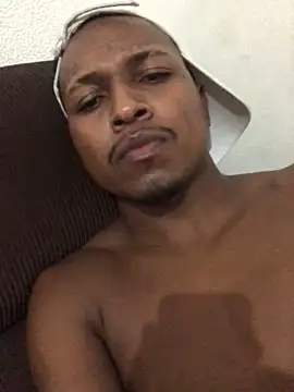 Henriqueamoror online show from March 6, 4:20 am