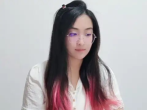 kitty-mm online show from March 18, 5:32 am