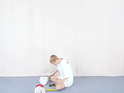 Vae-002 online show from April 23, 10:14 am