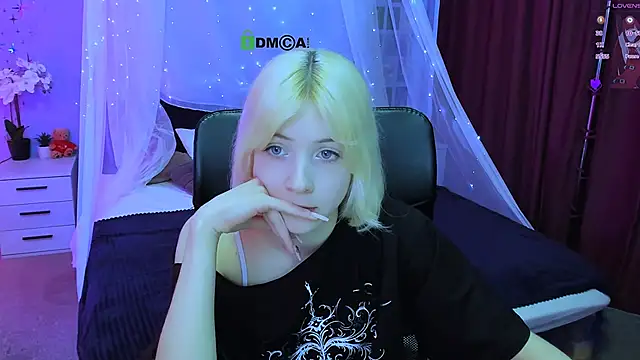  sabrina moore online show from May 3, 8:53 am