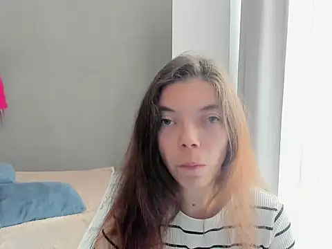 Snapshot of LikaAeiston1 chatting on June 13, 5:16 am LikaAeiston1 online show from June 13, 5:16 am