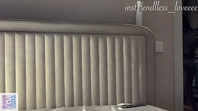 Snapshot of endlless_lovee chatting on March 12, 9:10 pm endlless lovee online show from March 12, 9:10 pm