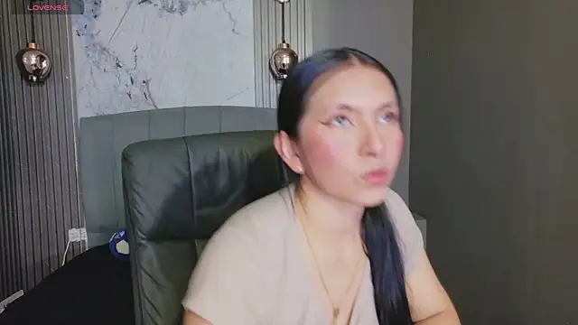 Snapshot of Chloe16_ chatting on July 22, 11:18 pm Chloe16 online show from July 22, 11:18 pm
