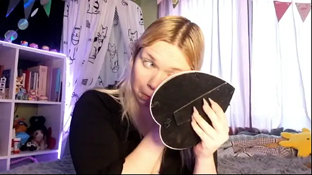 AnimeGirl67 online show from March 16, 3:27 pm