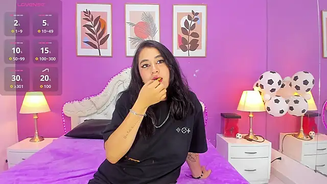 YayaQueen online show from July 19, 12:09 pm