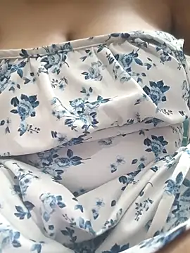 JoyaBaby online show from April 19, 8:00 pm