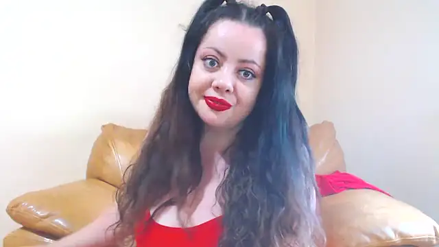 Snapshot of SexyNicolle4u chatting on June 21, 11:02 am SexyNicolle4u online show from June 21, 11:02 am