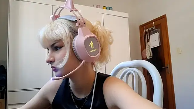 JustinCerqueira online show from March 16, 4:11 pm