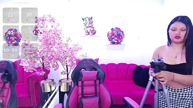 Natty bella online show from March 11, 7:20 pm