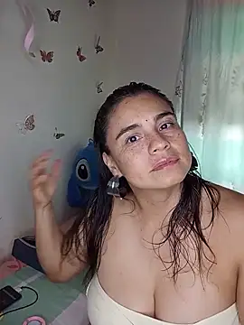 Snapshot of BettyBoo_w chatting on June 5, 7:30 pm BettyBoo w online show from June 5, 7:30 pm