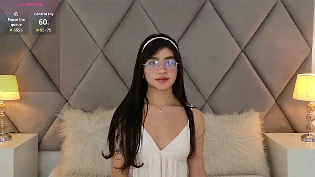 OliviaDiaz online show from April 28, 8:25 pm