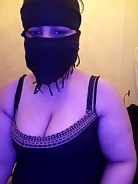 Snapshot of karamil69sxx chatting on March 21, 6:55 pm karamil69sxx online show from March 21, 6:55 pm