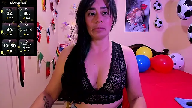 Snapshot of sara_florez12 chatting on July 4, 11:05 am sara florez12 online show from July 4, 11:05 am