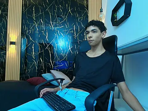 ValeriHot 1 online show from March 8, 3:21 am