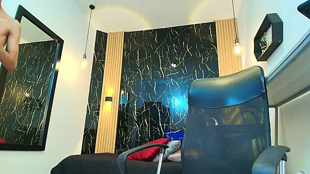 Snapshot of ValeriHot_1 chatting on May 7, 3:12 am ValeriHot 1 online show from May 7, 3:12 am