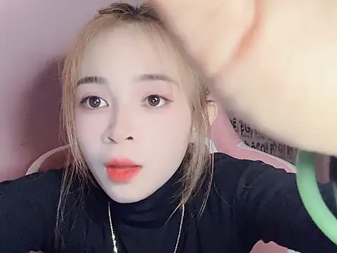 Odile068 online show from March 11, 6:03 pm