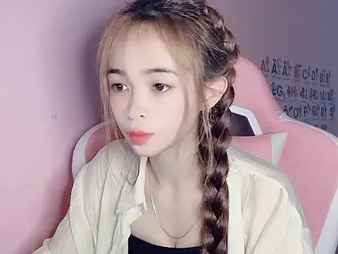 Odile068 online show from March 28, 4:17 pm